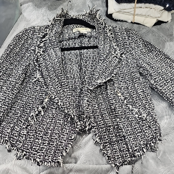 Sans Souci Jackets & Blazers - Black and White Geometric Blazer with Classic Lapels